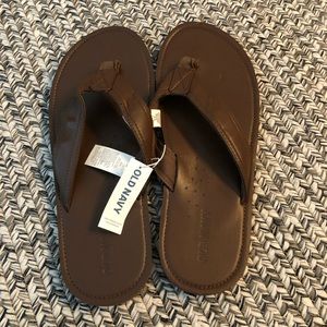 NWT men’s old navy sandals